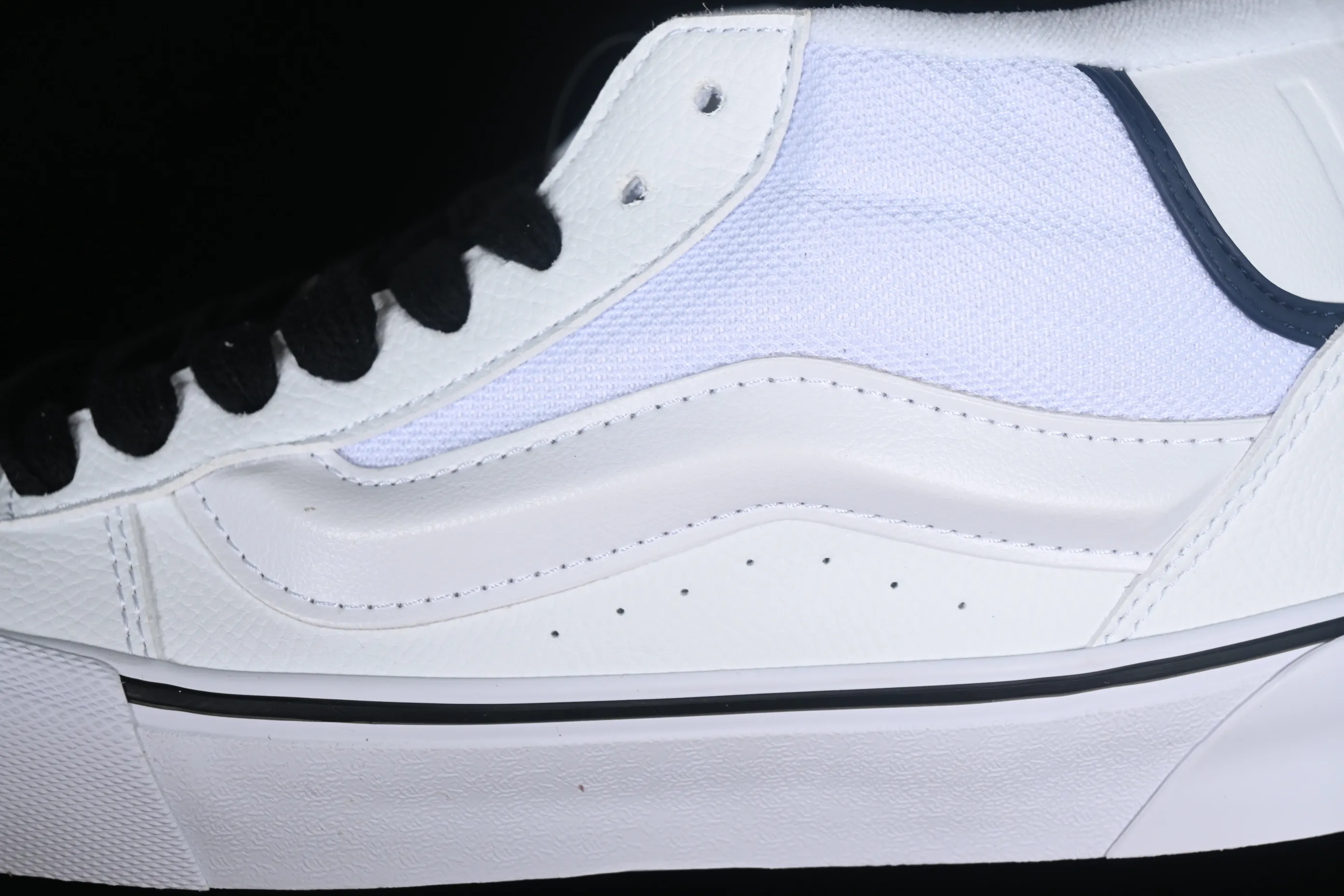 All categories Vans Vans series Vans Mid Vans Zhongbang Vans Knu Skool Vans official fat version of mid-top bread shoes VN000CQ97WTD